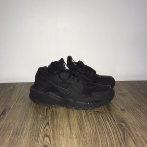 Nike Men’s Huaraches